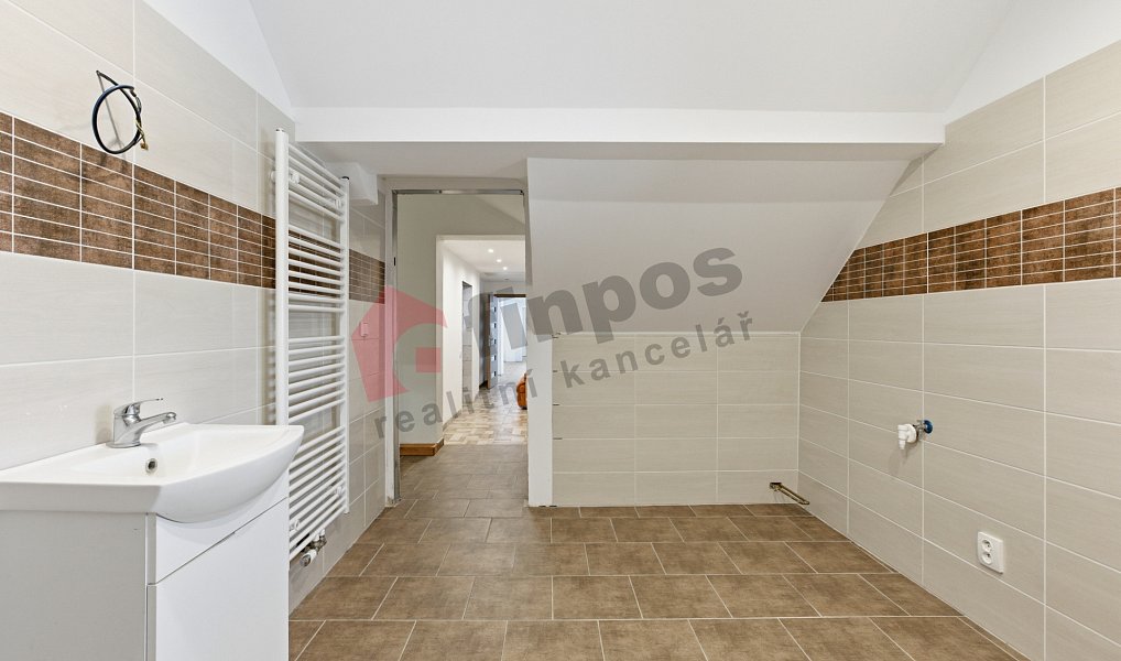 Prodej domu 282 m² s pozemkem 409 m², Velemín – náhled fotky 20
