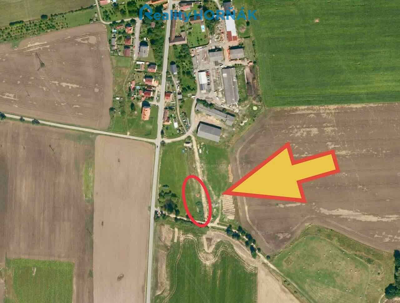 Prodej stavebního pozemku 1 813 m² – fotografie 2