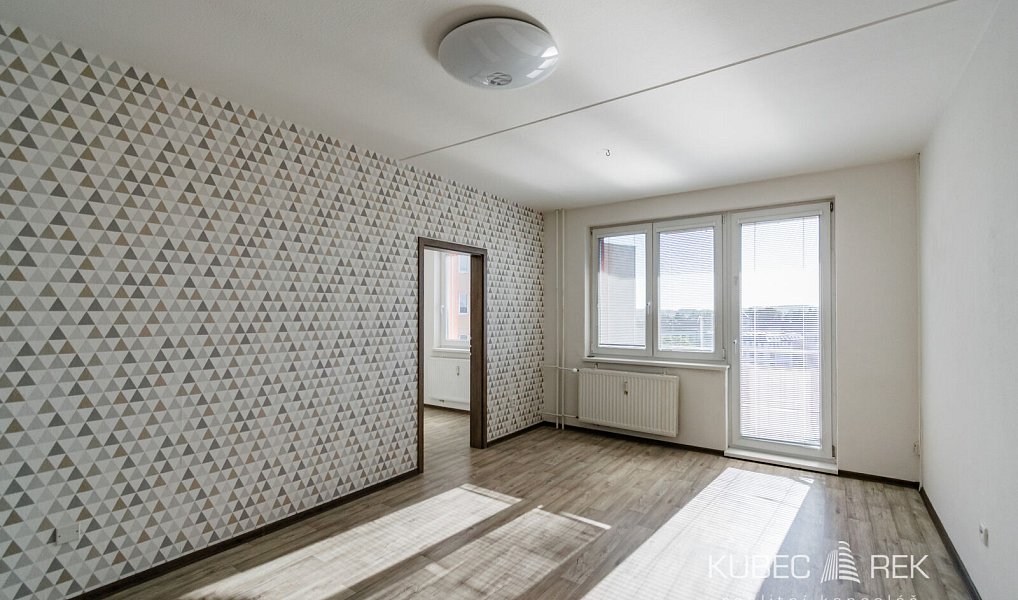 Pronájem bytu 4+1 83 m², Jindřichův Hradec – náhled fotky 3