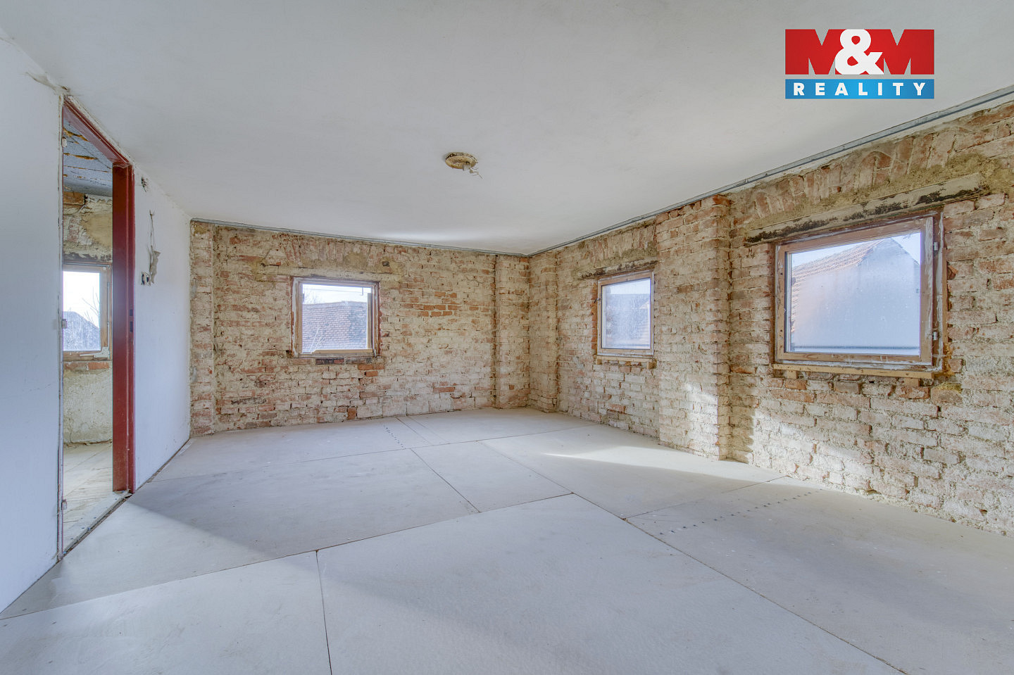 Prodej domu 154 m² s pozemkem 824 m² – fotografie 2