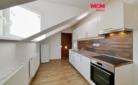 Pronájem bytu 1+1 34 m²
