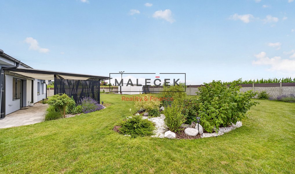 Prodej domu 154 m² s pozemkem 1 277 m², Hostouň – náhled fotky 6