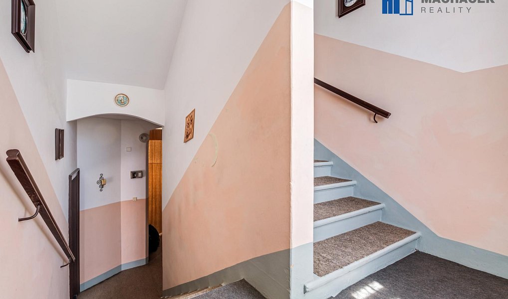 Prodej domu 287 m² s pozemkem 338 m², Duchcov – náhled fotky 22