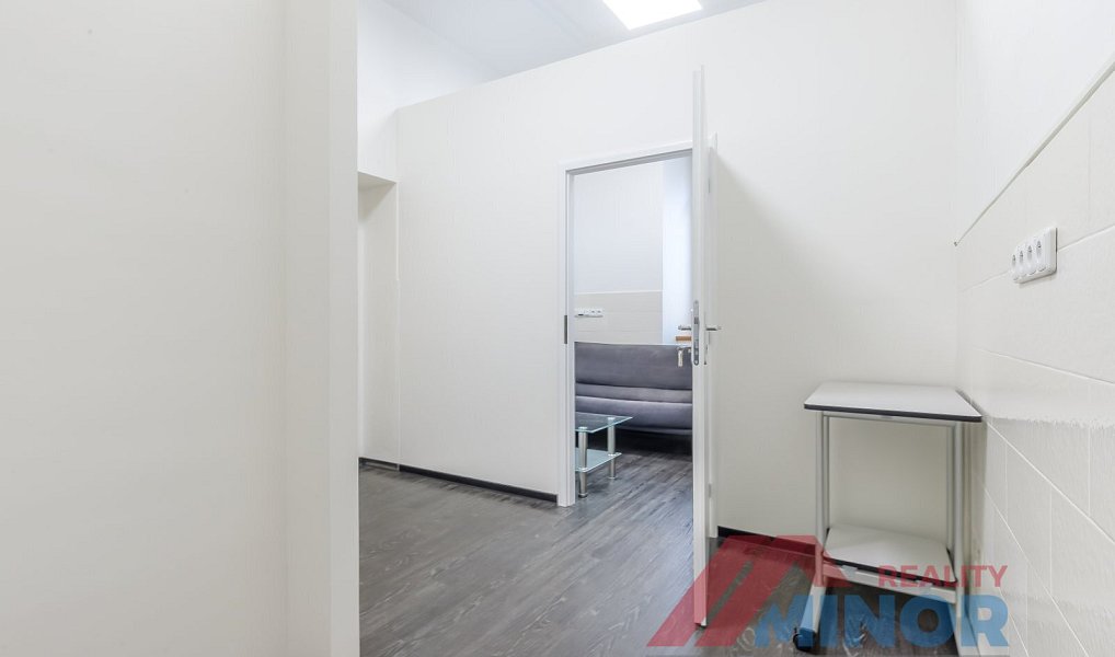 Pronájem kanceláře 69 m², Slaný – náhled fotky 22