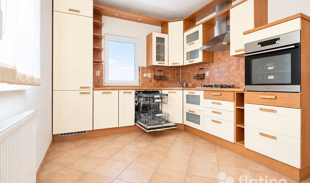 Prodej domu 129 m² s pozemkem 336 m², Praha – náhled fotky 2