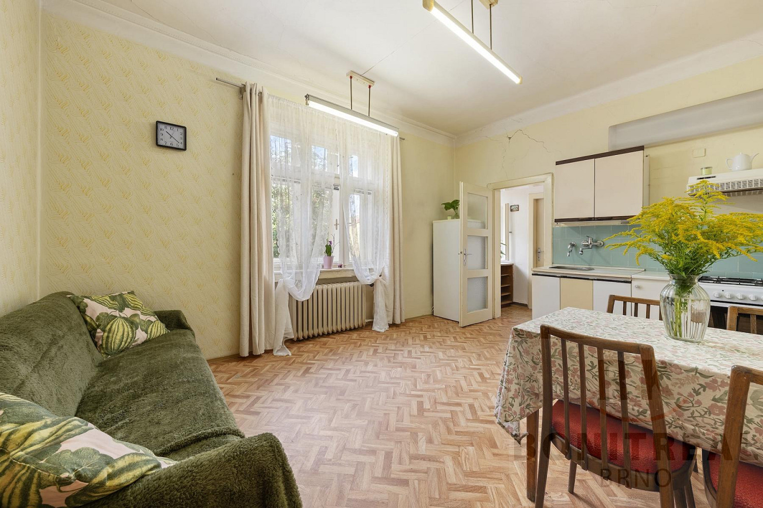 Prodej domu 200 m² s pozemkem 749 m² – fotografie 3