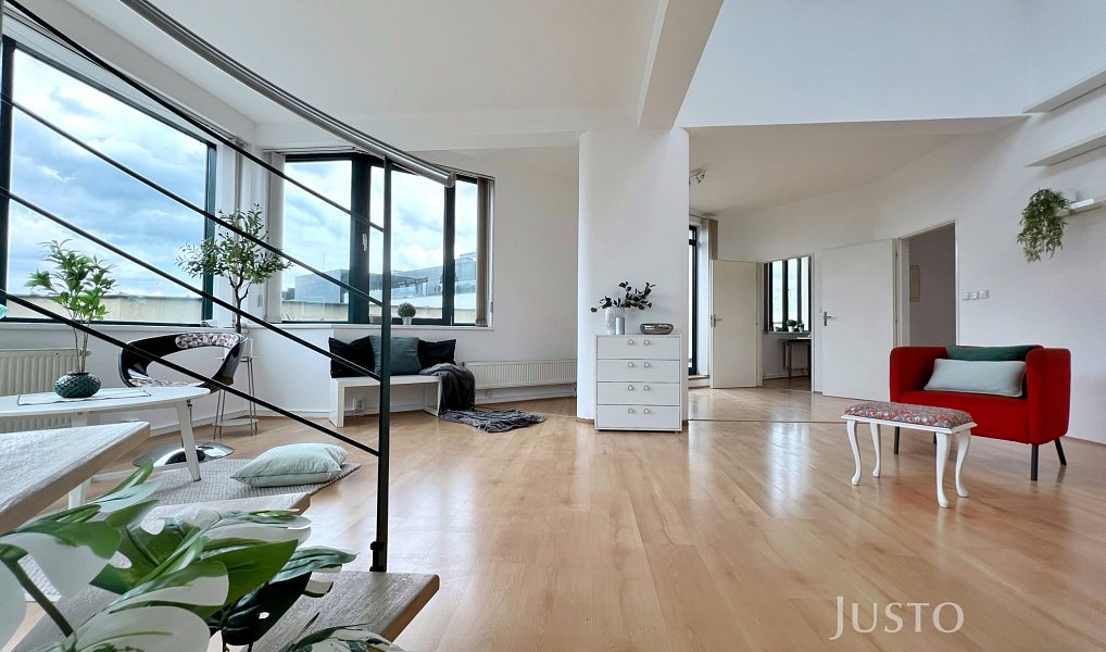 Pronájem bytu 2+1 100 m², Praha – náhled fotky 14