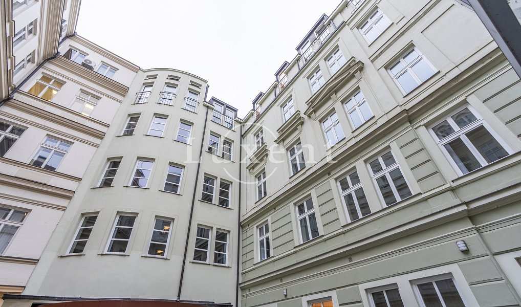 Pronájem kanceláře 156 m², Praha – náhled fotky 19