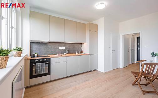 Prodej bytu 2+kk 33 m², Obětí 6. května, Praha 4 - Krč