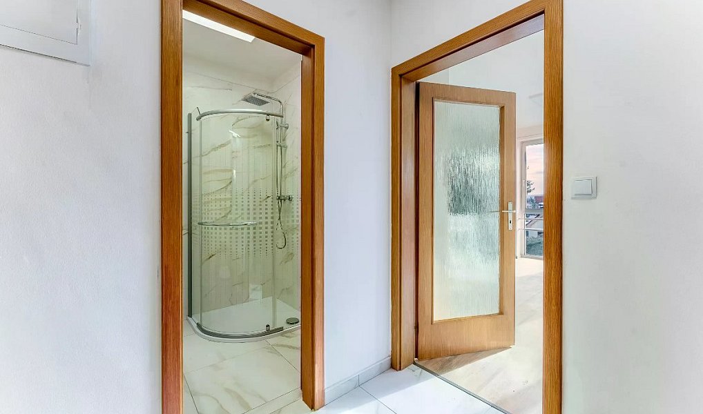 Prodej bytu 4+kk 130 m², Roztoky – náhled fotky 12