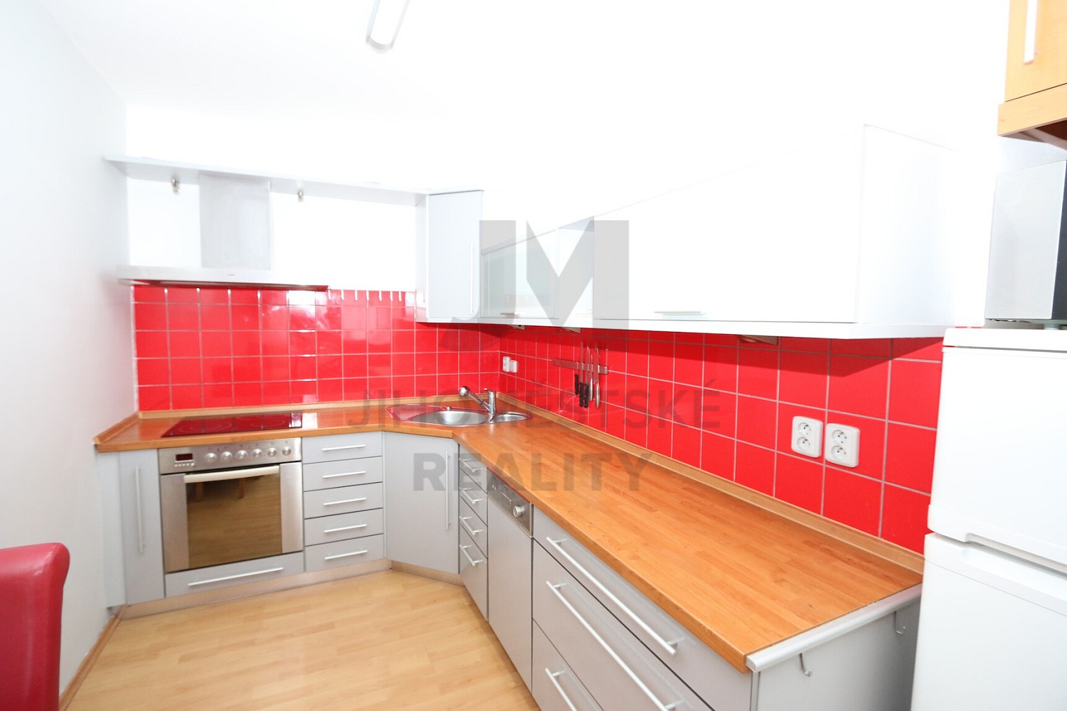 Pronájem bytu 3+kk 65 m² – fotografie 4