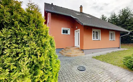Prodej domu 225 m² s pozemkem 807 m², Na Libovínek, Bašť, okres Praha-východ
