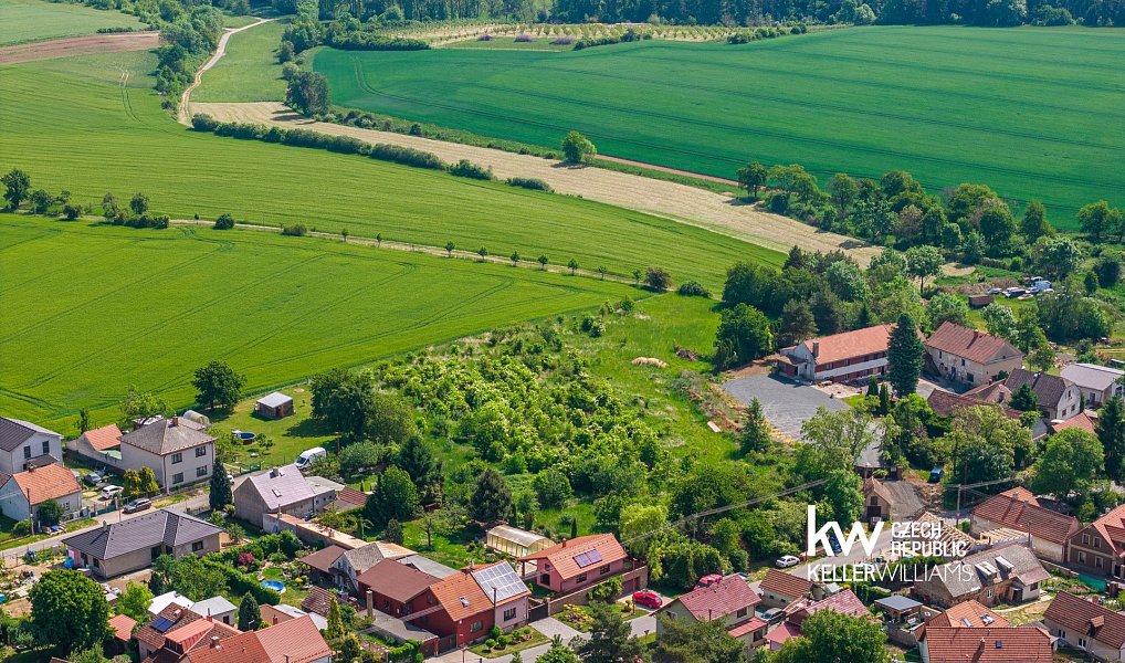 Prodej stavebního pozemku 6 263 m², Červené Pečky – náhled fotky 5