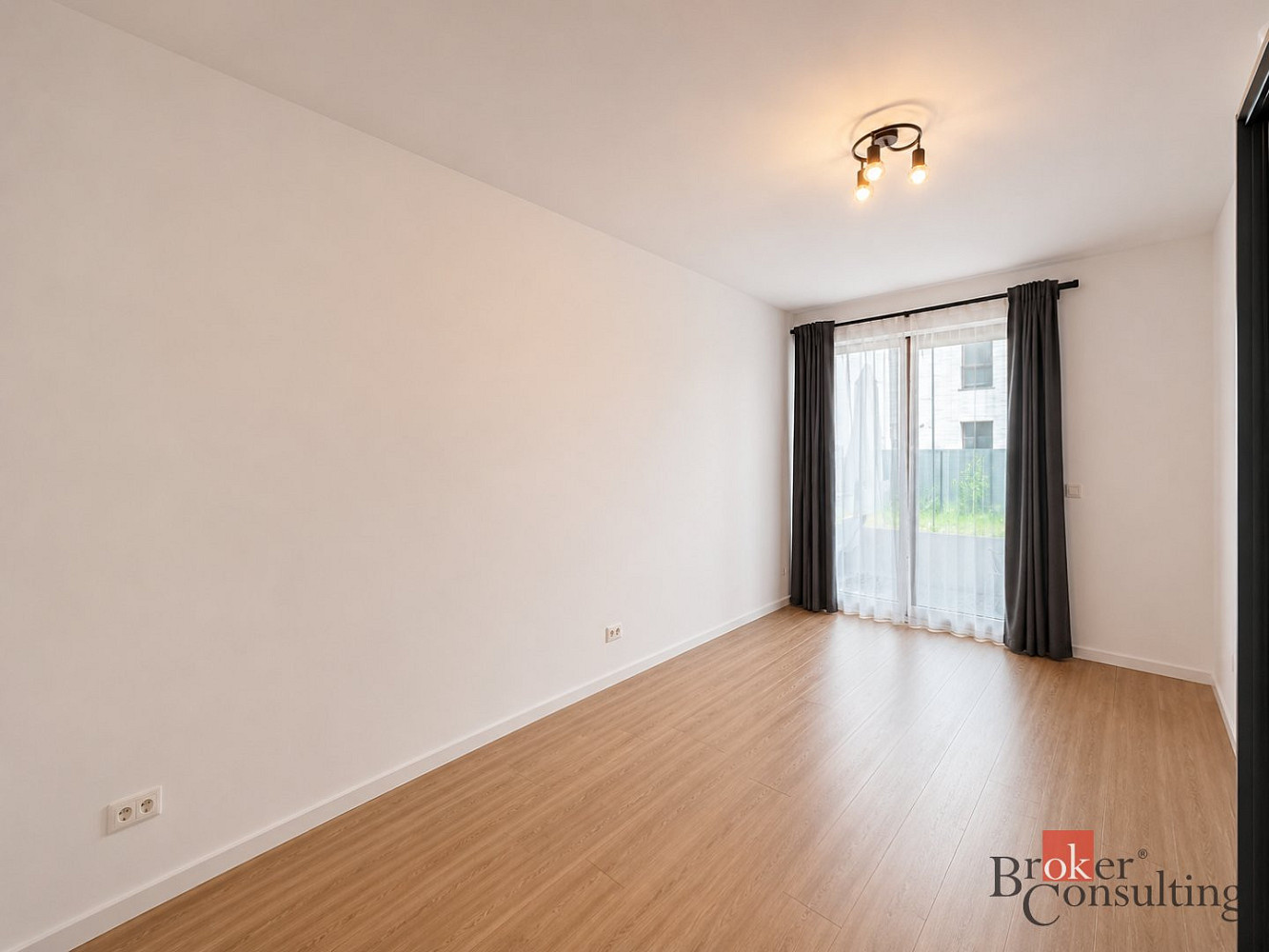 Pronájem bytu 2+kk 62 m² - Widok 4