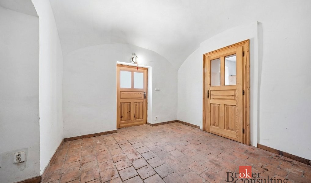 Prodej komerčního objektu (jiného typu) 200 m², Šebestěnice – náhled fotky 11