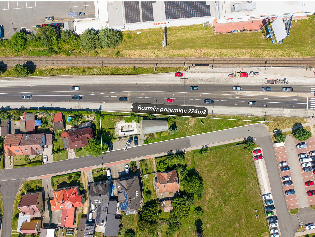 Prodej komerčního pozemku 724 m²