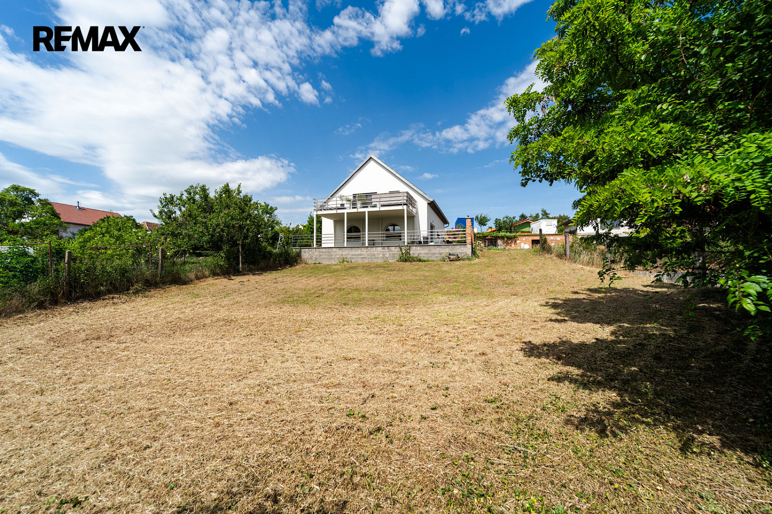 Prodej stavebního pozemku 684 m² — photo 3