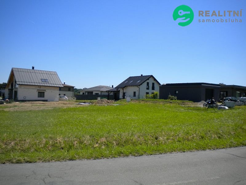 Prodej stavebního pozemku 1 685 m²
