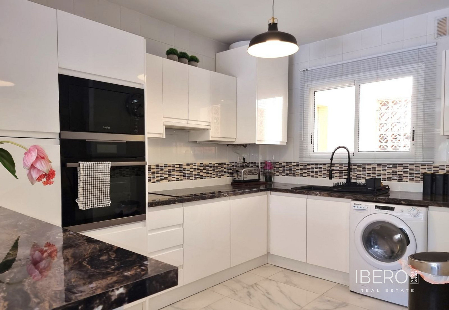 3+kk Apartment in Marbella, Urbanización Marbesa - Vista 3