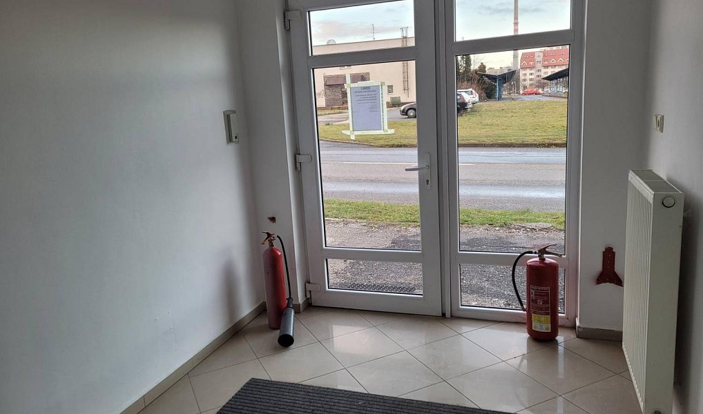 Pronájem obchodních prostor 137 m², Strakonice – náhled fotky 8
