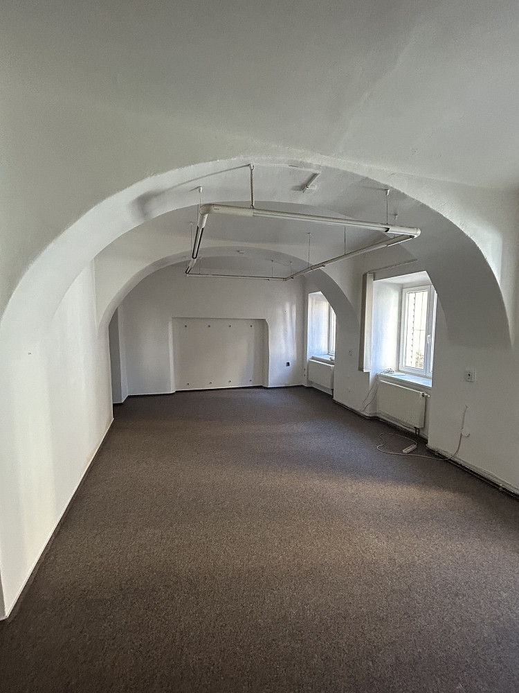 Pronájem kanceláře 32 m² – fotografie 4