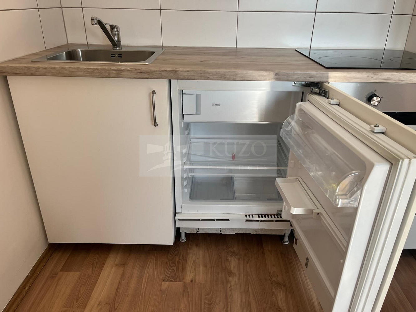 Pronájem bytu 2+kk 30 m² – fotografie 3