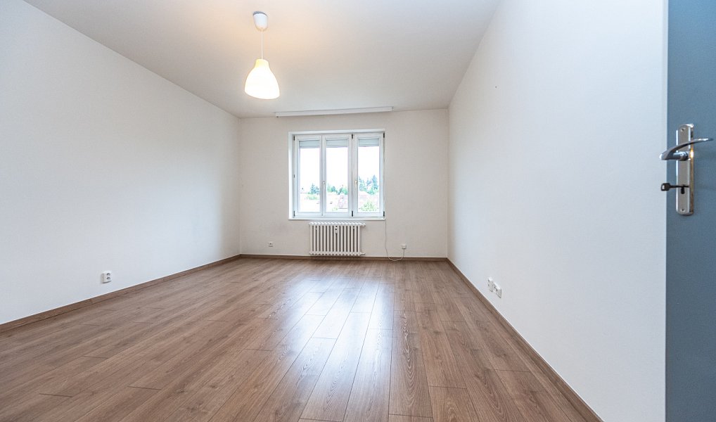 Prodej bytu 2+1 79 m², Praha – náhled fotky 4