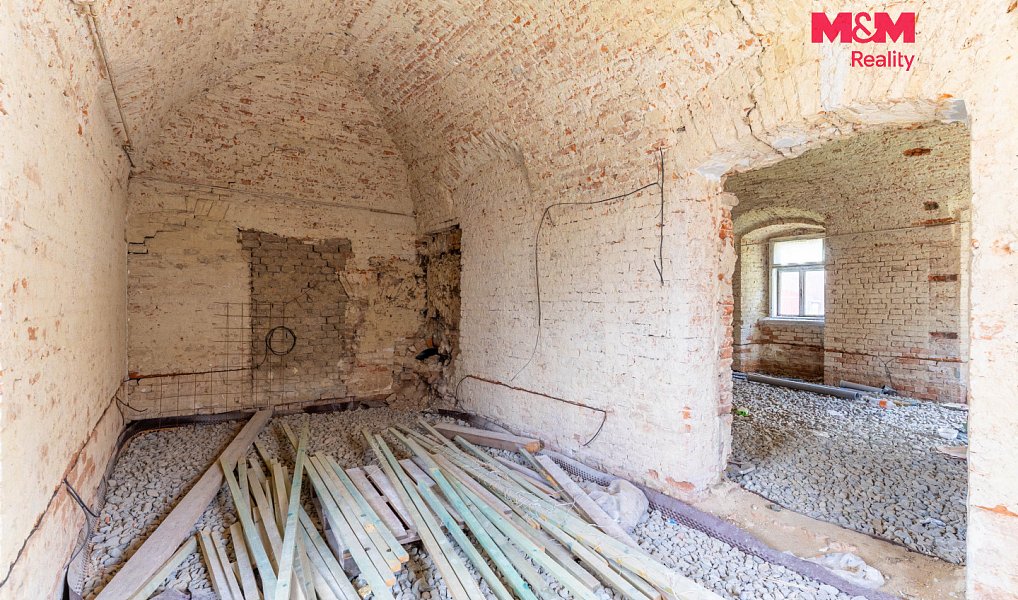 Prodej domu 240 m² s pozemkem 852 m², Hvězdlice – náhled fotky 8