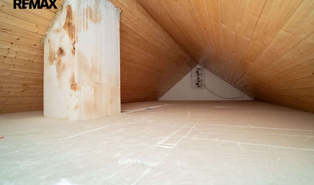 Prodej domu 220 m² s pozemkem 312 m², Kostelec nad Černými lesy – náhled fotky 38