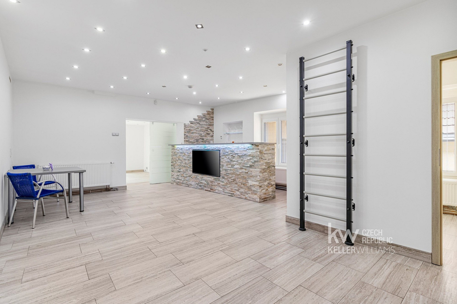 Prodej domu 471 m² s pozemkem 427 m² – fotografie 3