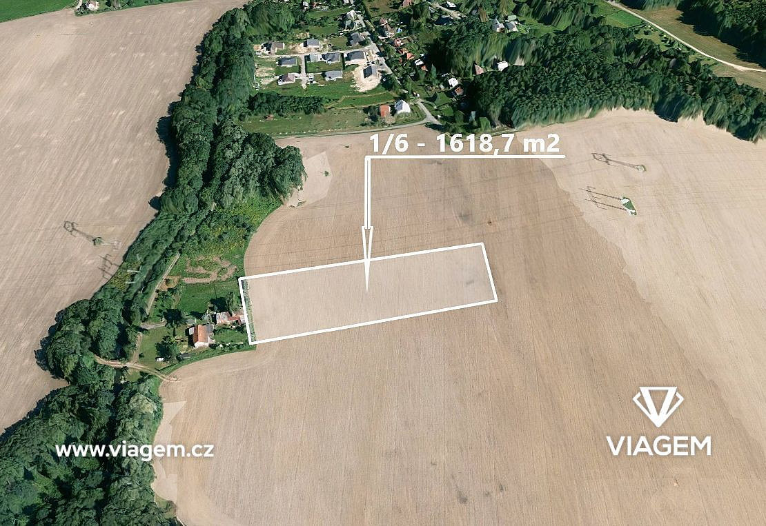 Prodej pole 1 618 m²