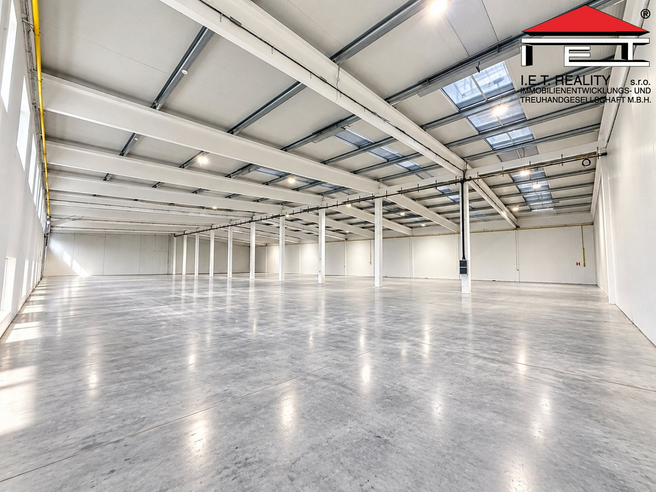 Pronájem skladovacích prostor 864 m² – fotografie 3