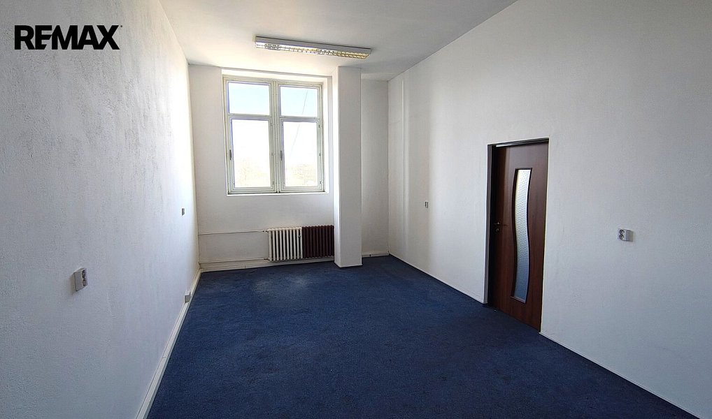 Pronájem obchodních prostor 2 000 m², Děčín – náhled fotky 8