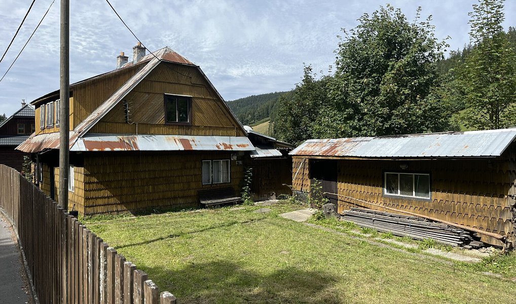 Prodej chaty/chalupy 745 m² s pozemkem 745 m², Velké Karlovice – náhled fotky 40