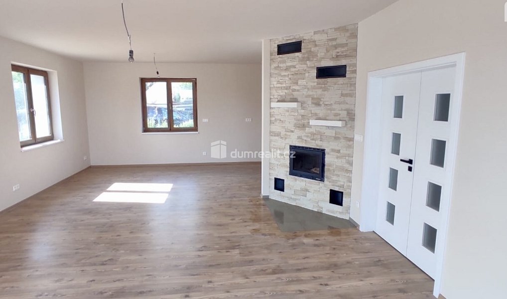 Prodej domu 120 m² s pozemkem 1 407 m², Zvěstov – náhled fotky 28