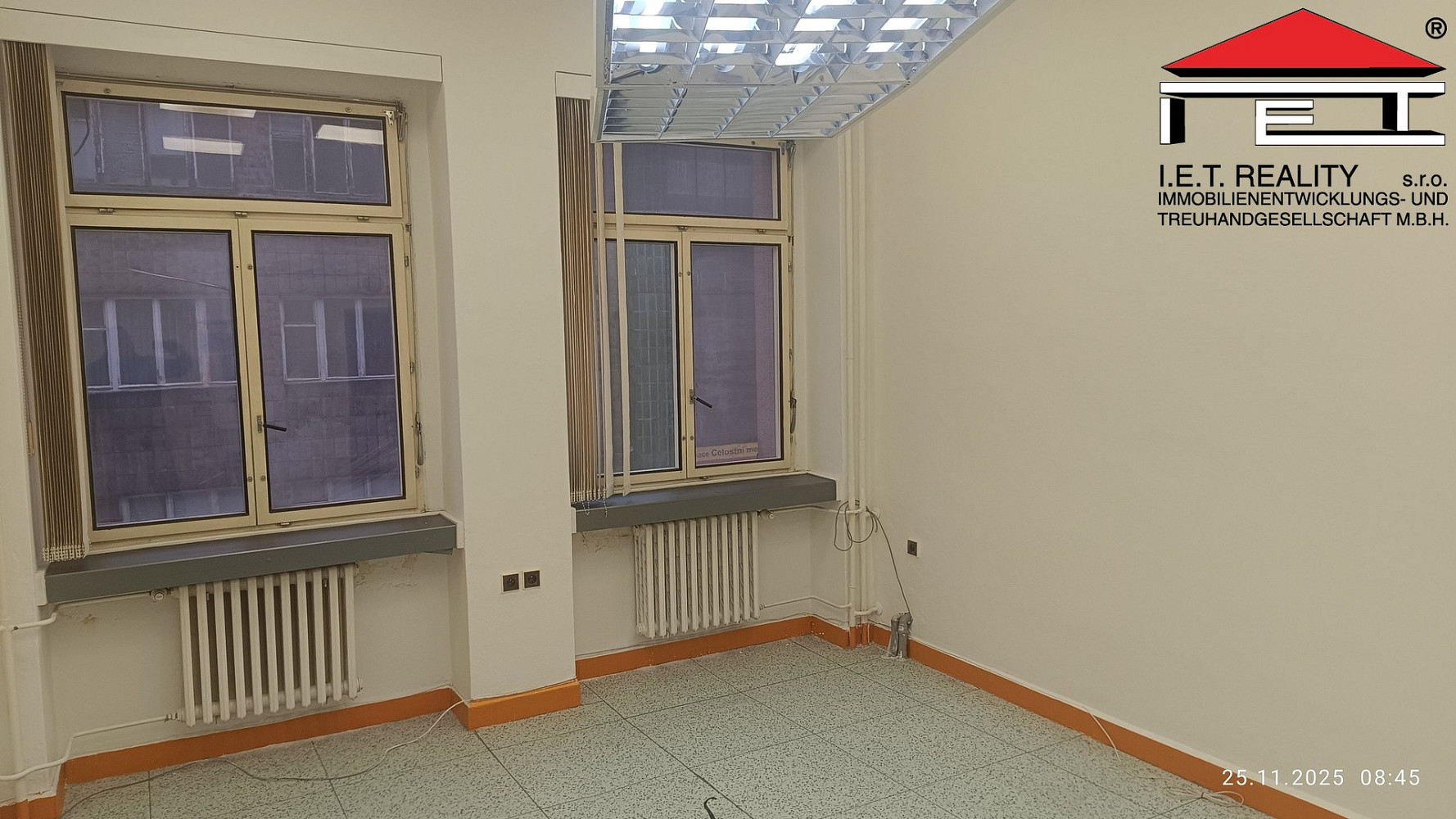Pronájem komerčního objektu (jiného typu) 40 m² — photo 3