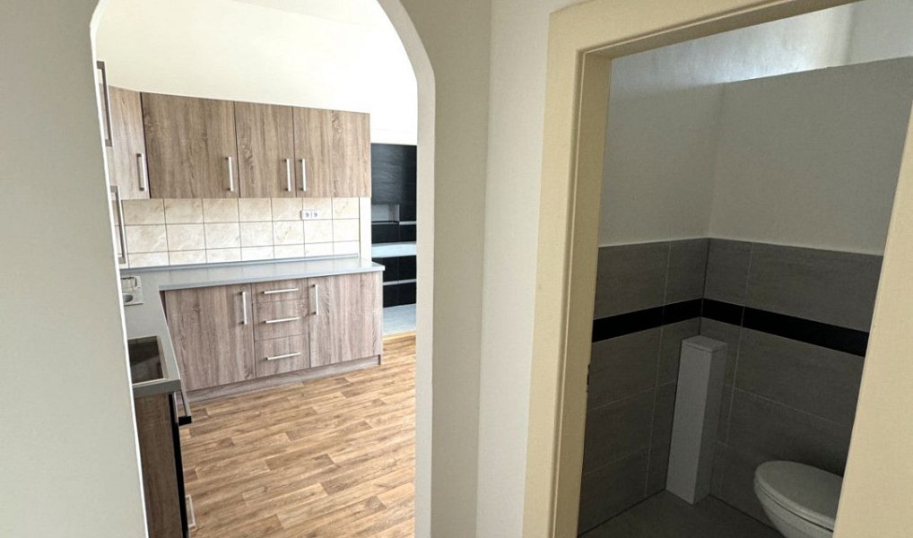 Pronájem bytu 3+1 80 m², Ostrava – náhled fotky 2
