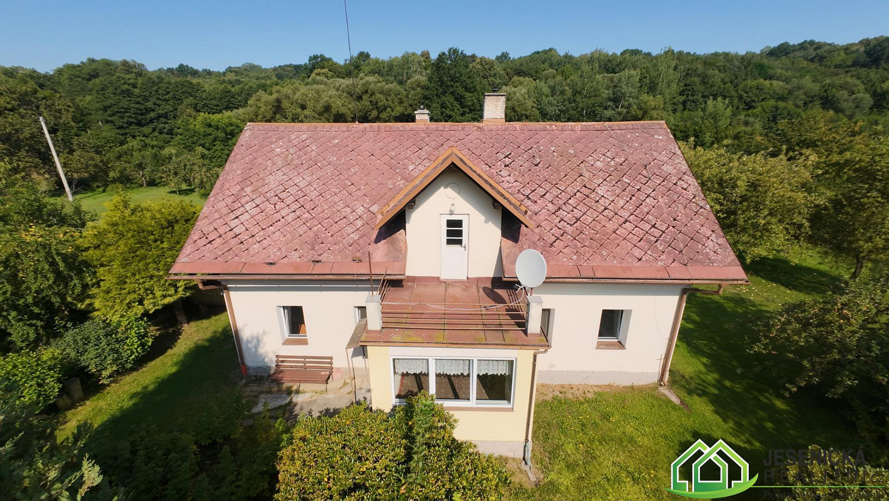 Prodej domu 358 m² s pozemkem 4 457 m²