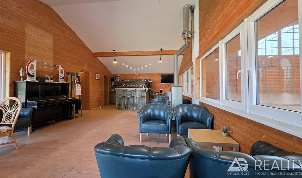 Prodej zemědělského objektu 5 128 m², Úžice – náhled fotky 9