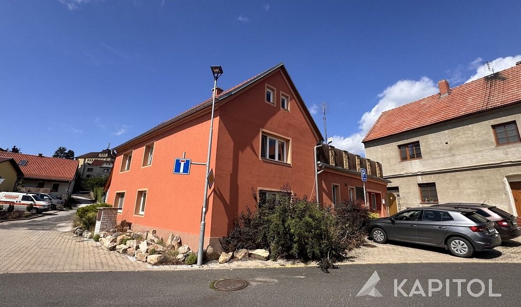 Prodej domu 271 m² s pozemkem 227 m², Žitenice – náhled fotky 2