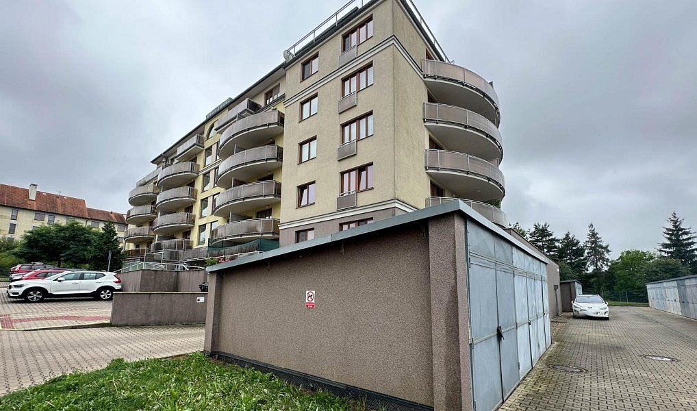 Pronájem bytu 2+kk 61 m², Praha – náhled fotky 15