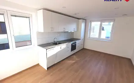 Pronájem bytu 1+1 58 m², Palackého, Štítina, okres Opava