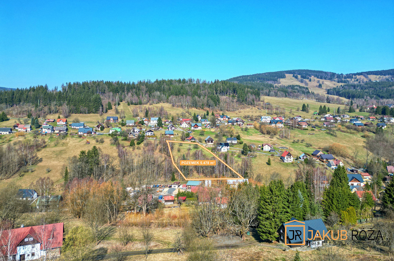 Prodej stavebního pozemku 5 478 m² – fotografie 3