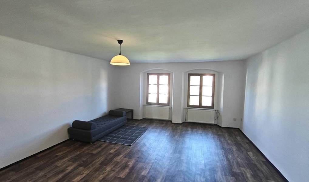 Pronájem bytu 3+1 88 m², Cheb – náhled fotky 5