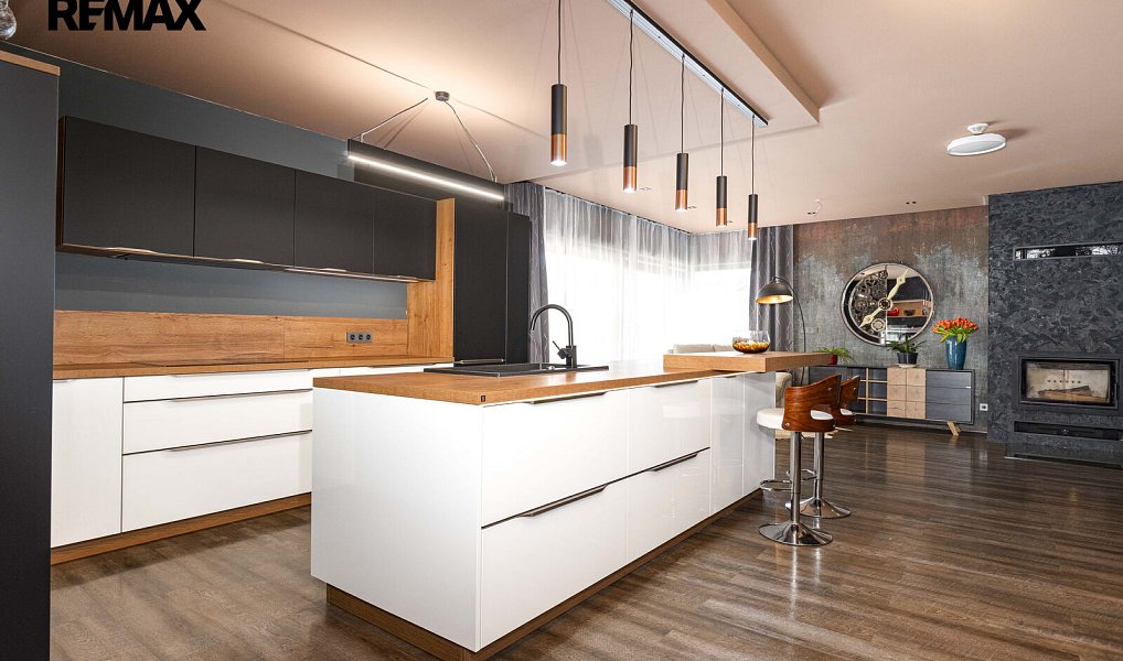 Prodej domu 258 m² s pozemkem 2 700 m², Rychvald – náhled fotky 6