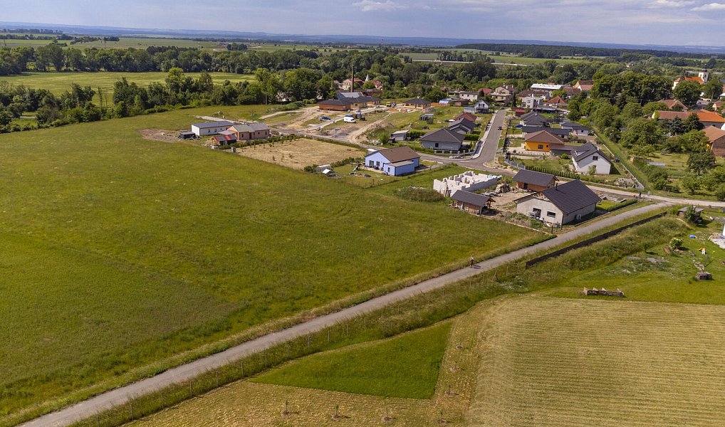 Prodej stavebního pozemku 4 264 m², Uhersko – náhled fotky 7