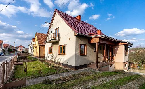 Prodej domu 240 m² s pozemkem 1 010 m², Nad Výpustou, Slavičín, okres Zlín