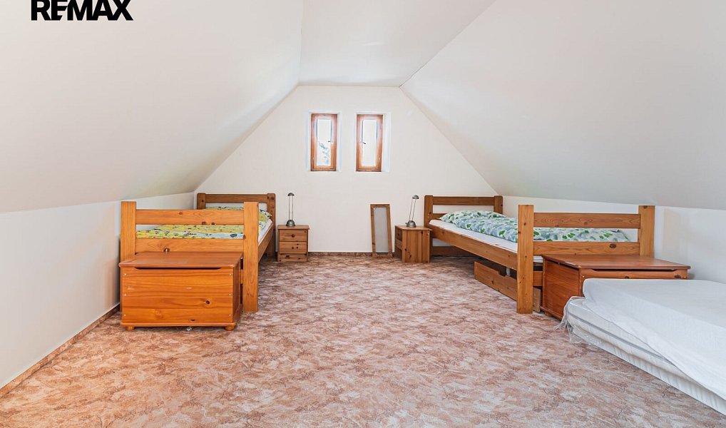 Prodej domu 363 m² s pozemkem 1 345 m², Kamýk nad Vltavou – náhled fotky 17