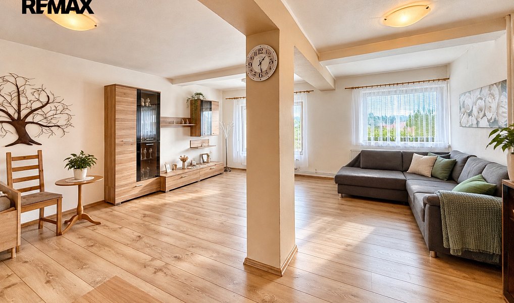 Prodej domu 250 m² s pozemkem 833 m², Kochánky – náhled fotky 23