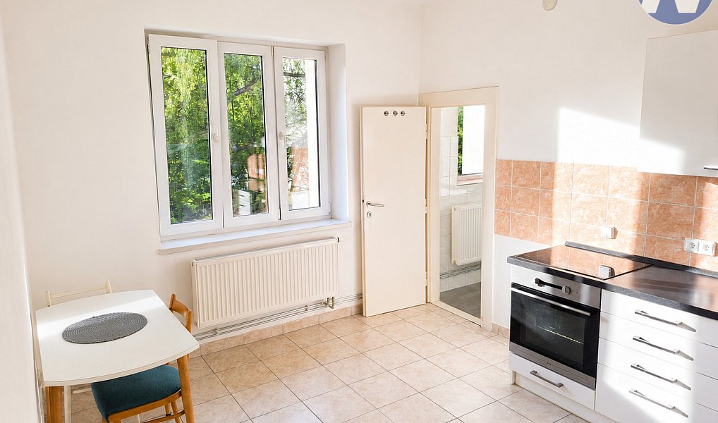 Pronájem bytu 2+1 74 m², Strakonice – náhled fotky 3